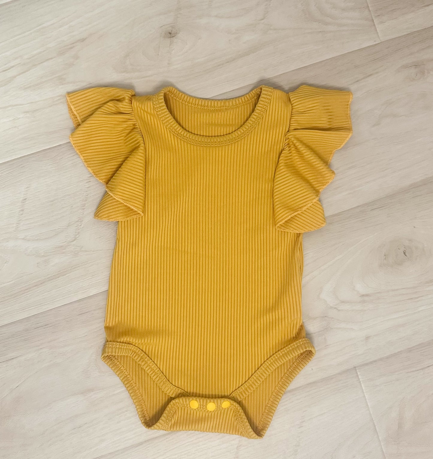 Mustard Ribbed Leo